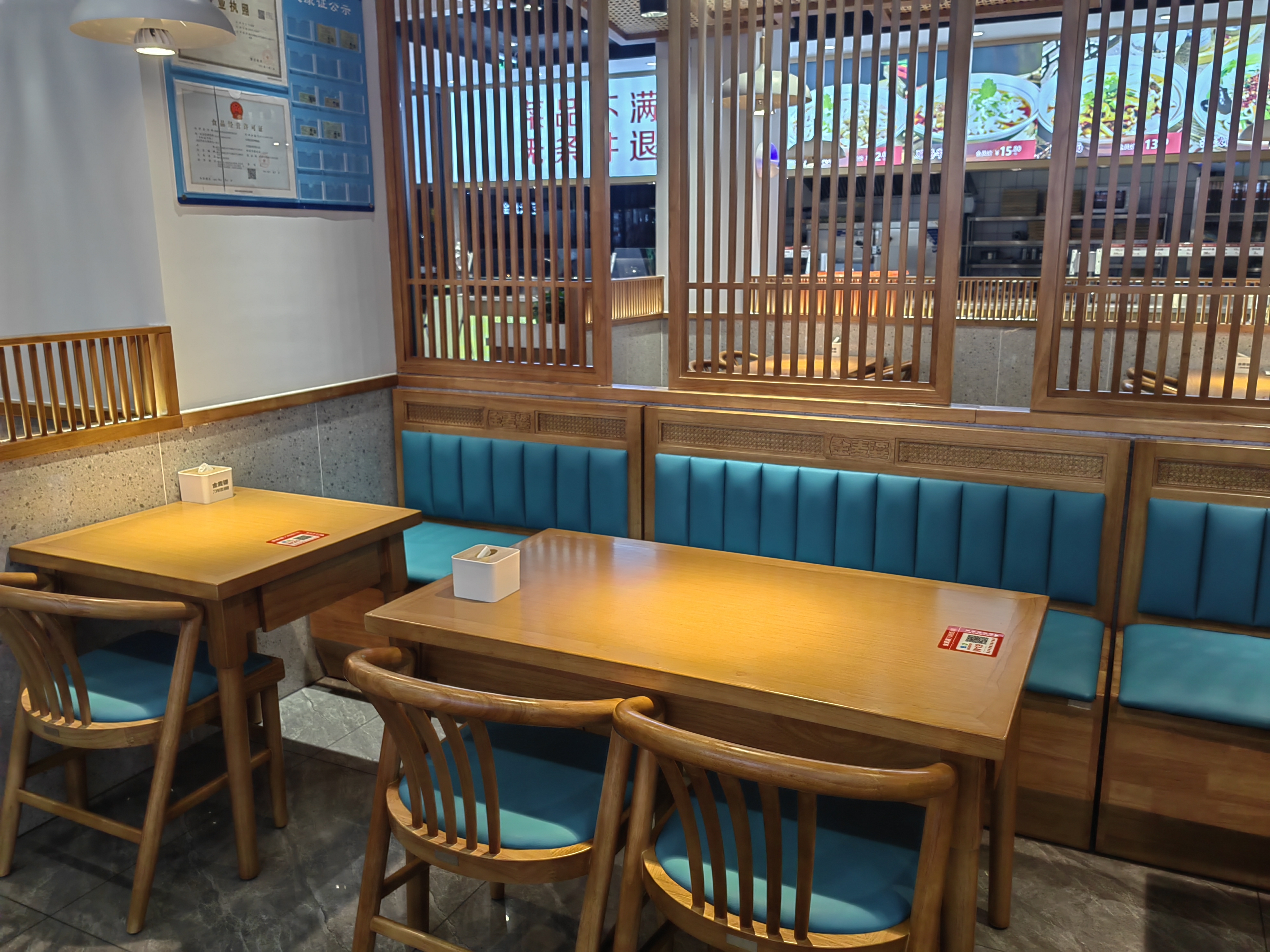 木質餐廳家具定制價格是多少